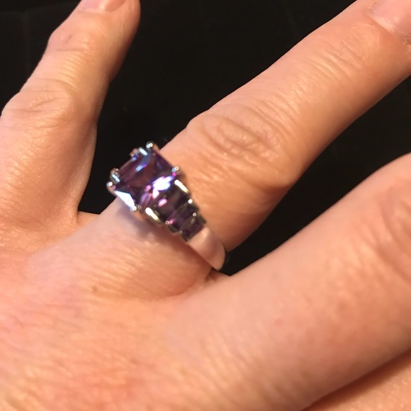 Purple ring - Picture 4 of 4